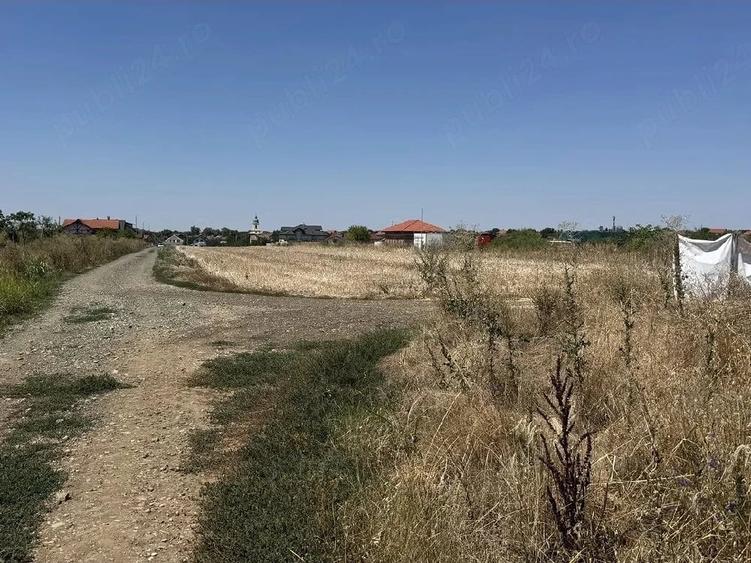 Teren de 500 mp, în Giarmata