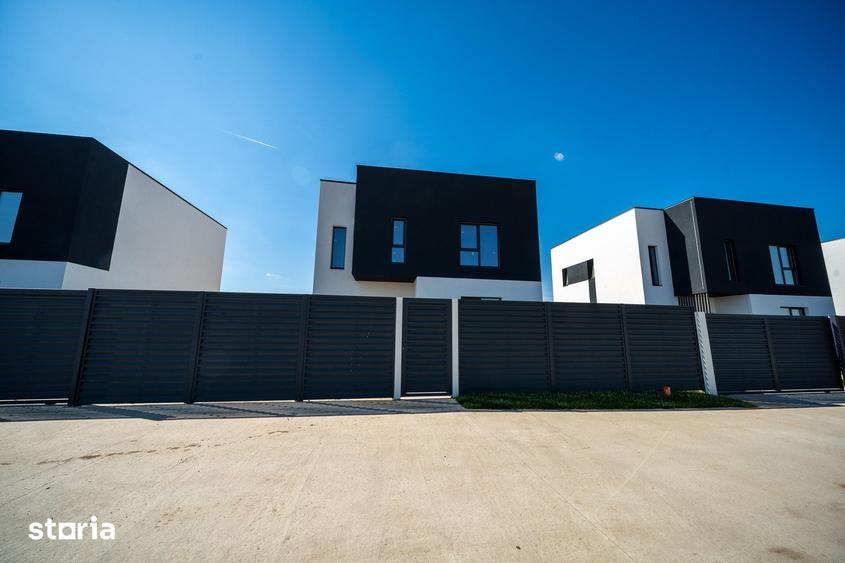Casă cu 4 camere cu Teren 440 Mp în Domnești