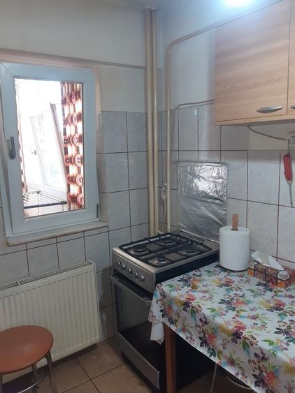 Garsonieră decomandată în Ostroveni