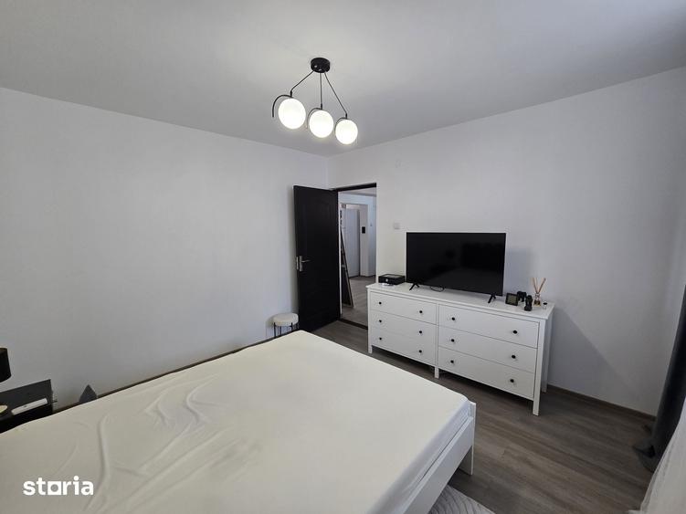 Apartament cu 4 camere în Mărăței