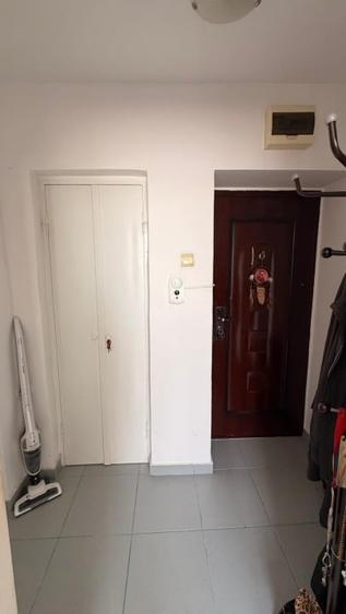 Vand avantajos apartament 2 camere. - 1