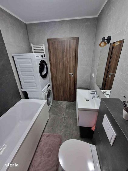 Casă cu 5 camere decomandat cu Teren 325 Mp în Dumbrăvița