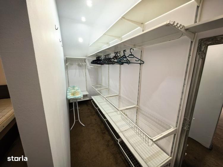 Casă cu 3 camere în Dumbrăvița