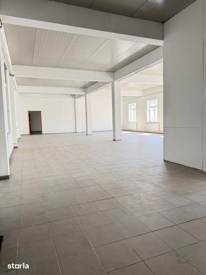 Spațiu comercial, de 335 mp, în Ronaț