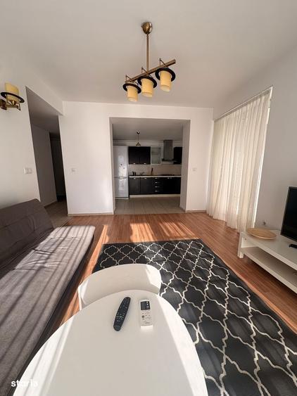 Apartament cu 6 camere, mobilat în Mărășești