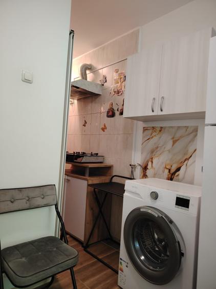 Garsonieră semidecomandată în Micro 40