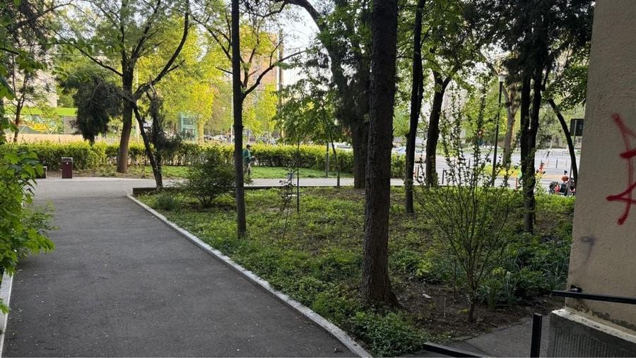 Apartament cu 2 camere decomandat în Drumul Taberei