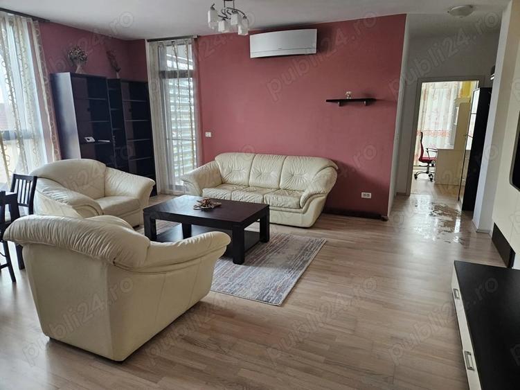 Apartament cu 3 camere decomandat, mobilat în Braytim