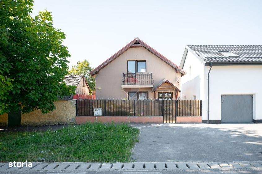 Casă cu 3 camere în Sânpetru