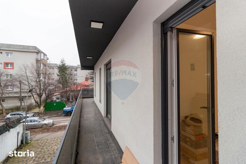Apartament cu 3 camere decomandat în Aviației