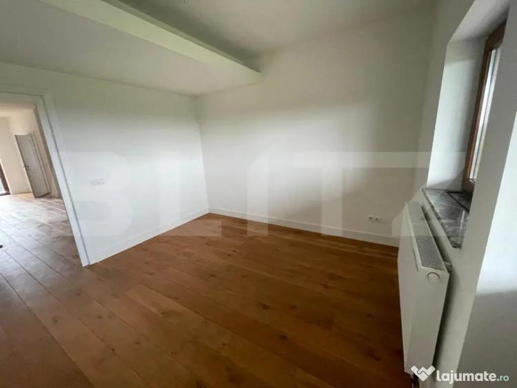 Casă cu 5 camere cu Teren 6000 Mp în Fălticeni