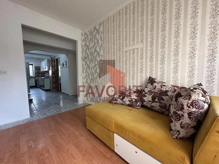 Apartament cu 3 camere decomandat în Lipovei