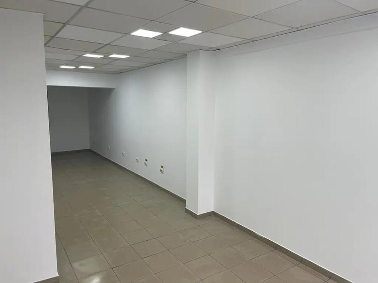 Spațiu comercial, de 30 mp, în Central