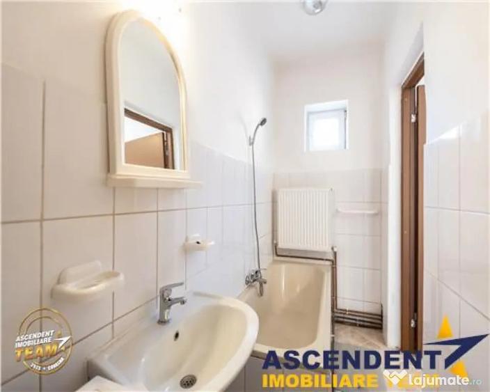 Casă cu 2 camere cu Teren 186 Mp în Simeria