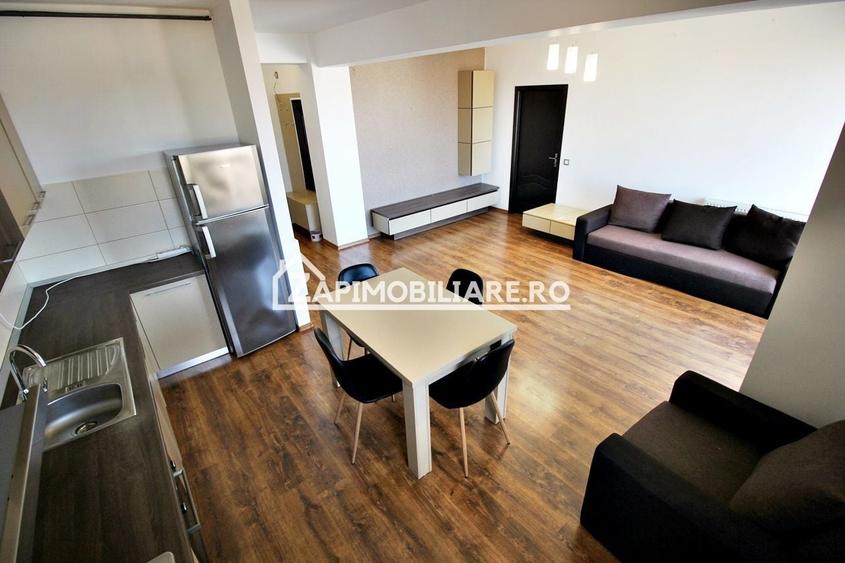 Apartament cu 2 camere decomandat, mobilat în Central