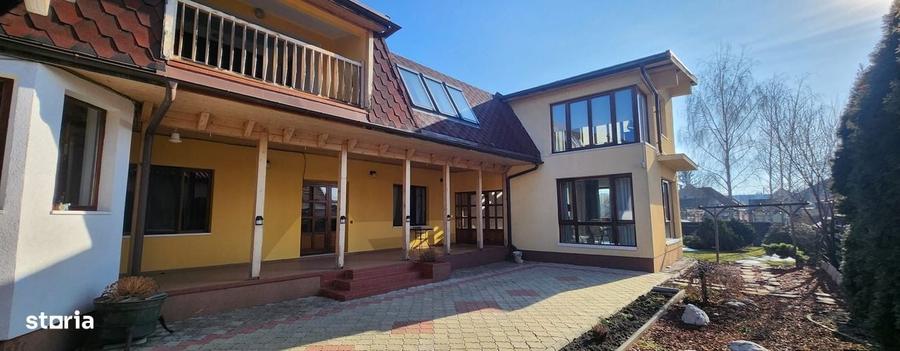 Casă cu 4 camere în IAR