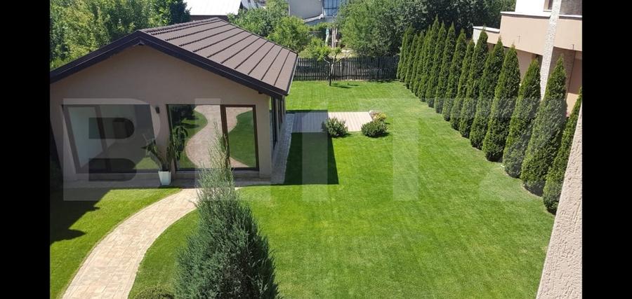 Casă individuală cu 7 camere cu Canalizare în Păulești