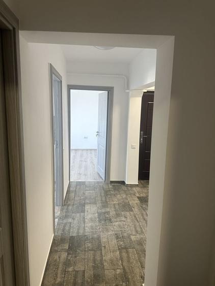 Apartament cu 2 camere decomandat în Vărsătura