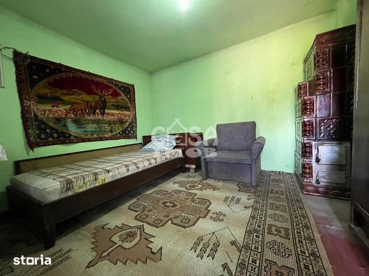 Casă cu 4 camere cu Teren 1300 Mp în Doicești