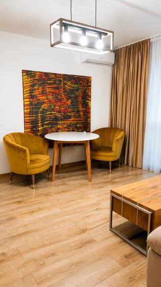 Apartament cu 2 camere semidecomandat, mobilat în Rovine
