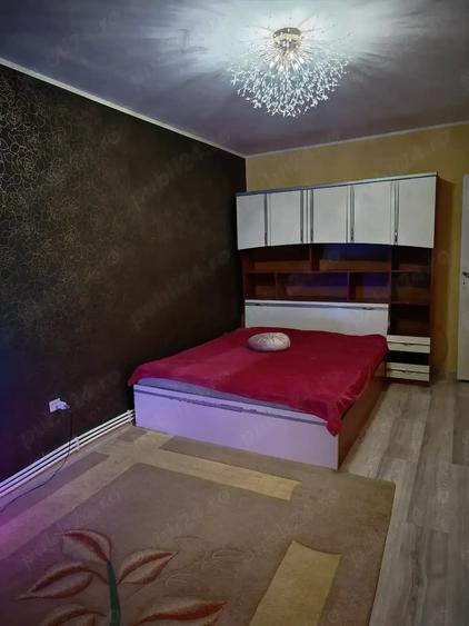 Garsonieră decomandată în Micro 20