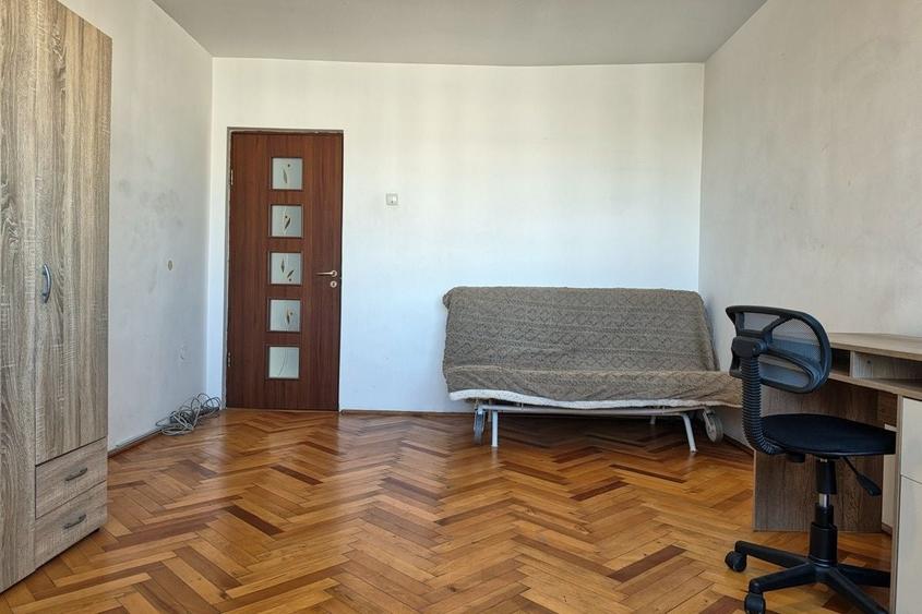 Apartament cu 2 camere decomandat în Spitalul Județean