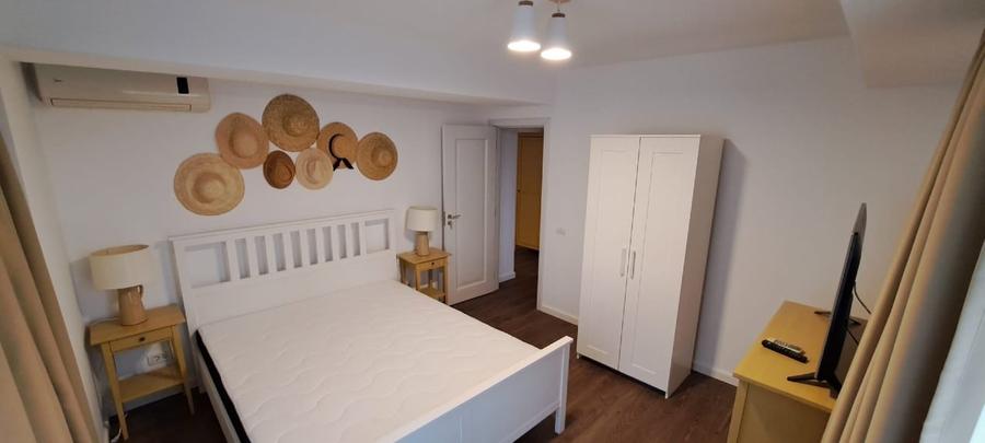 Apartament cu 2 camere decomandat, mobilat în Central