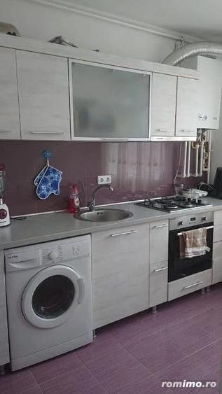 Apartament cu 2 camere decomandat în Regie