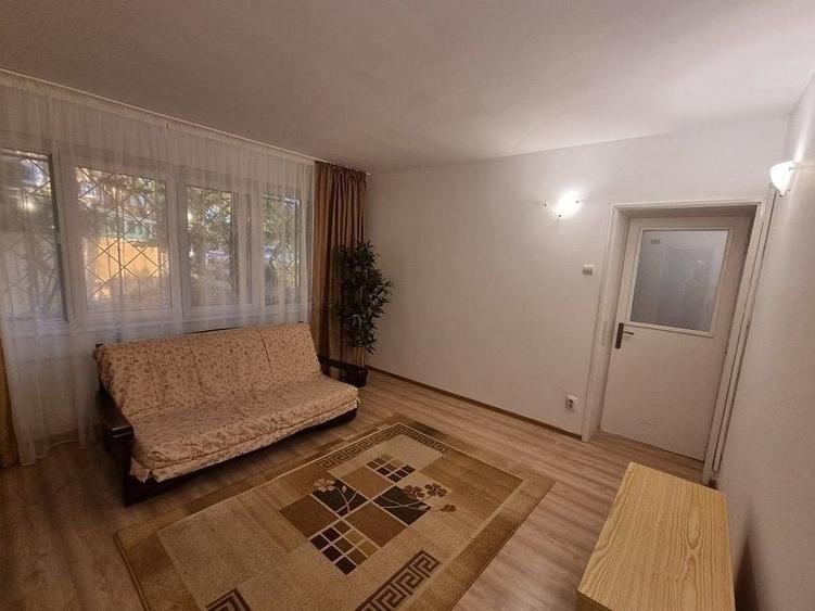 Apartament cu 2 camere semidecomandat în Domenii — fotografia 3