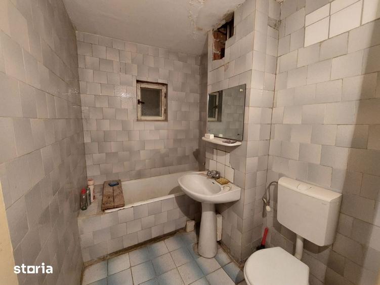 Apartament cu 3 camere semidecomandat în Brazda lui Novac — fotografia 1