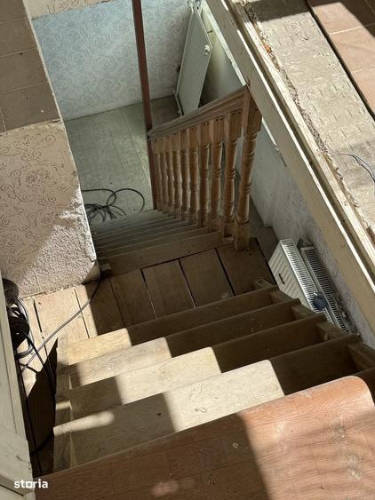Casă cu 4 camere decomandat cu Teren 800 Mp în Botizului