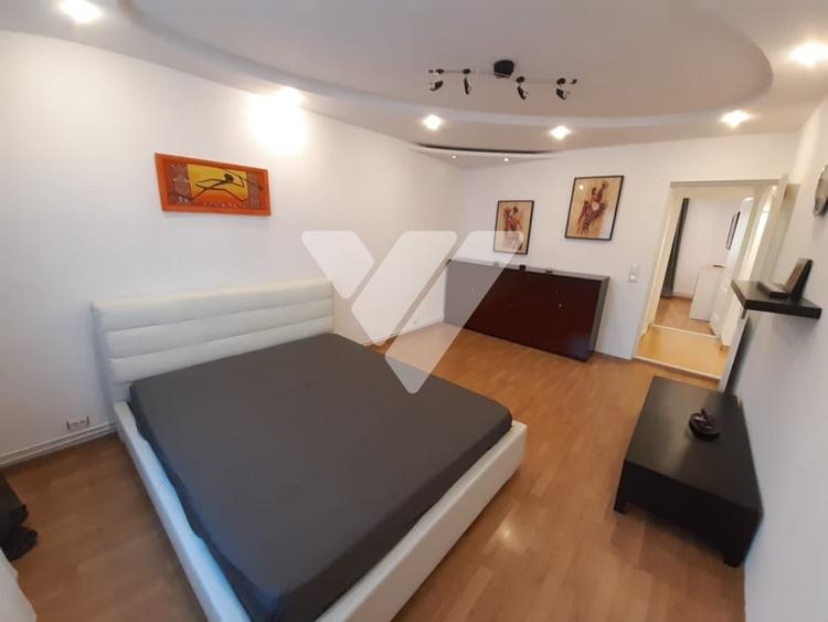 Apartament cu 3 camere decomandat, mobilat în Calea Dumbrăvii