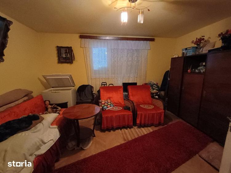 Casă cu 2 camere cu Teren 300 Mp în Central