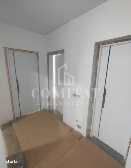 Casă cu 5 camere cu Teren 450 Mp în Apahida