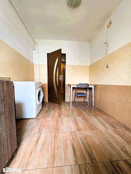 Apartament cu 2 camere decomandat în Podul de Fier