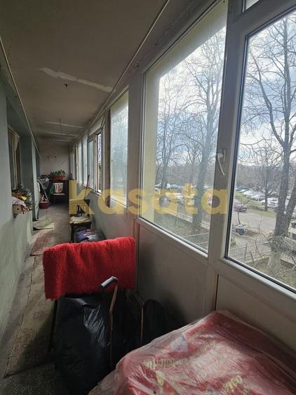 Apartament cu 2 camere semidecomandat în Liviu Rebreanu