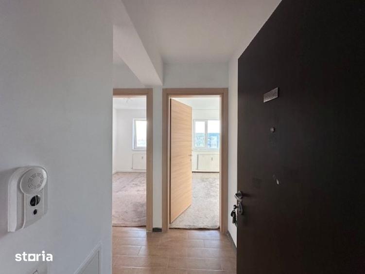 Apartament cu 3 camere decomandat în Nufărul