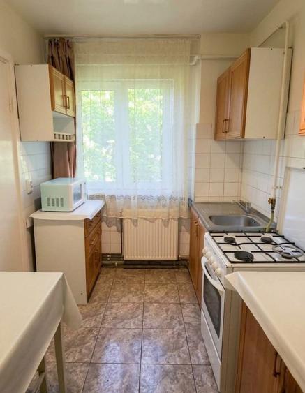 Apartament cu 2 camere semidecomandat, mobilat în Circumvalațiunii