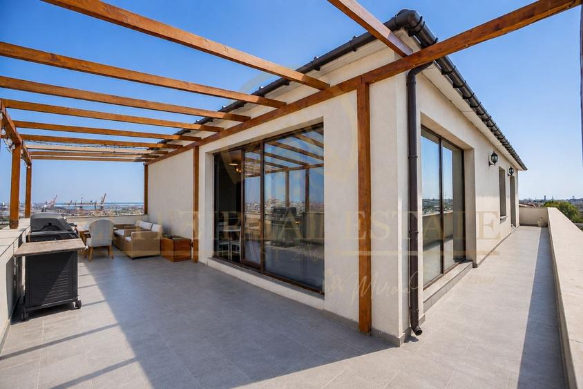 Apartament cu 3 camere decomandat, mobilat în Poarta 6