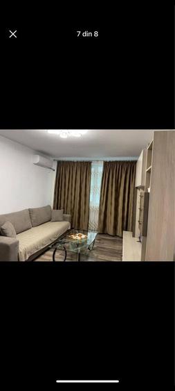 Apartament cu 4 camere semidecomandat în Central