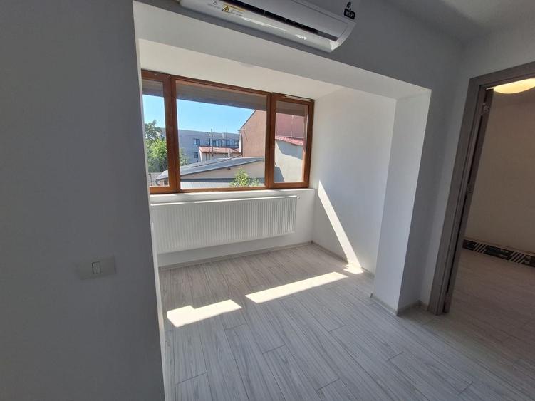 Casă individuală cu 2 camere cu Canalizare în Mihai Bravu