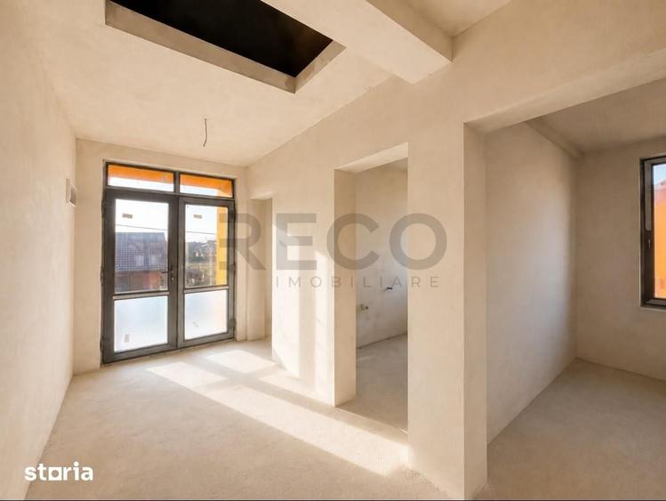 Casă cu 6 camere cu Teren 500 Mp în Centura