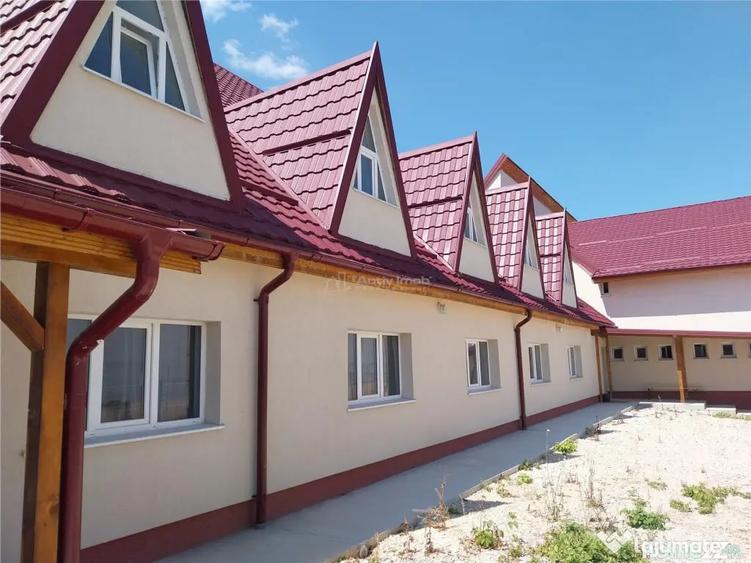 Casă cu 20 camere cu Teren 300 Mp în Central