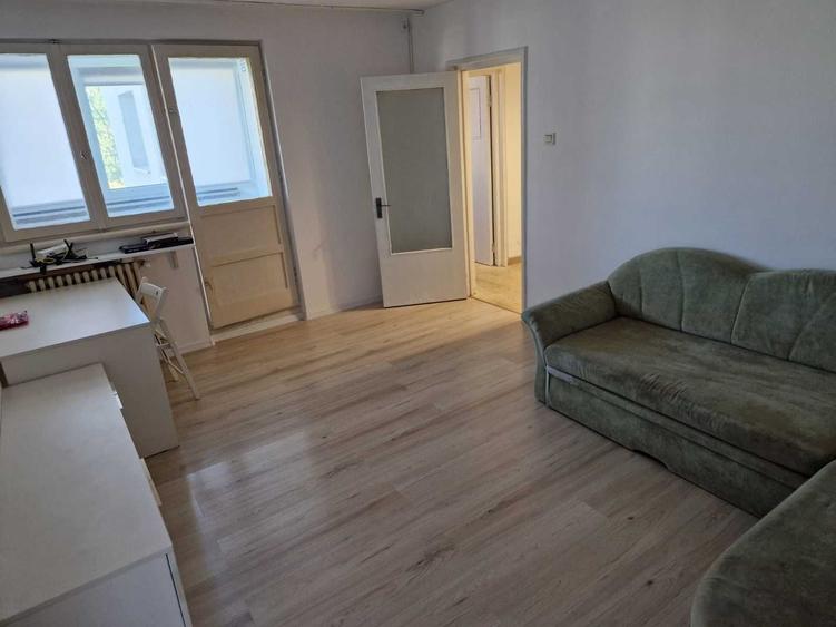 Apartament cu 2 camere semidecomandat în Exterior Vest