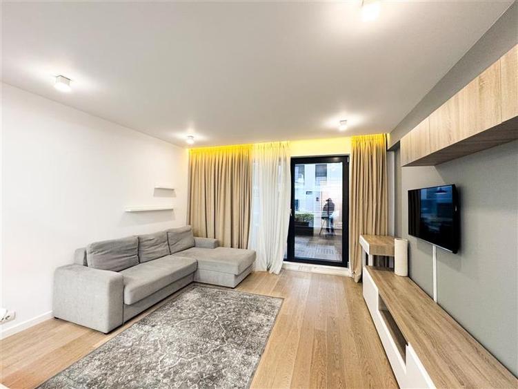 Apartament cu 2 camere semidecomandat, mobilat în Herăstrău