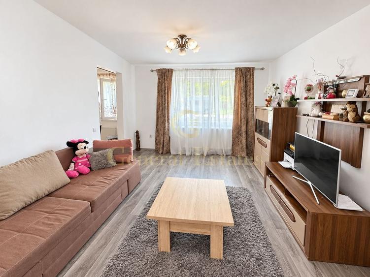 Apartament cu 2 camere semidecomandat în Tractorul
