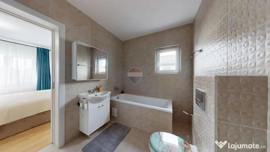Casă cu 4 camere cu Teren 400 Mp în Sânpetru