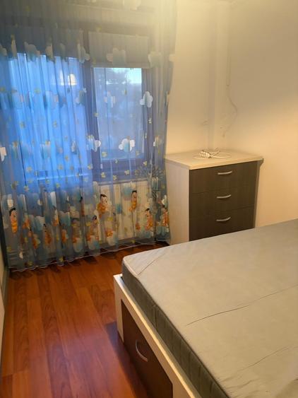 Apartament cu 3 camere semidecomandat, mobilat în Crângași