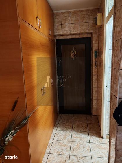 Apartament cu 3 camere decomandat, mobilat în Cișmigiu