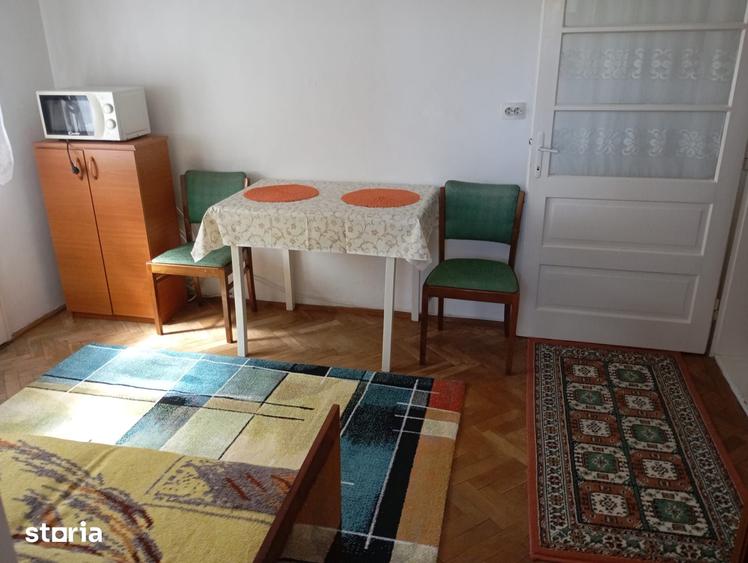 Apartament cu 3 camere în Mărăști